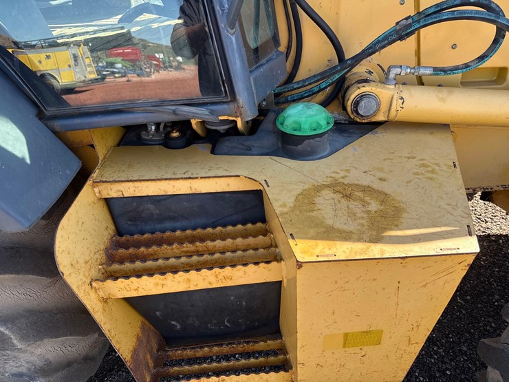 deere-310sj-image-10