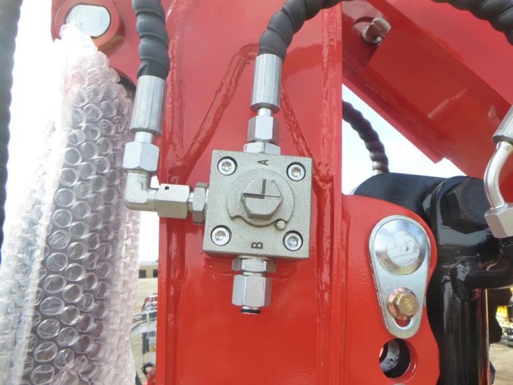 2025-tpm-16-hydraulic-excavator-image-12