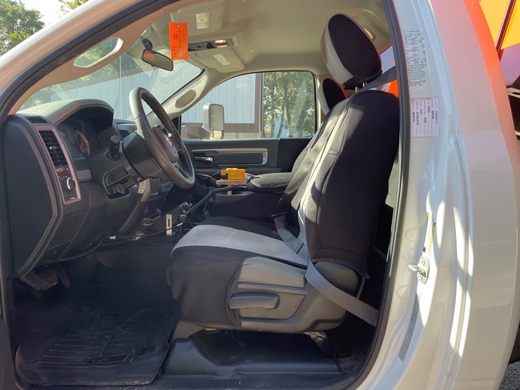 2018-dodge-ram-3500-image-48