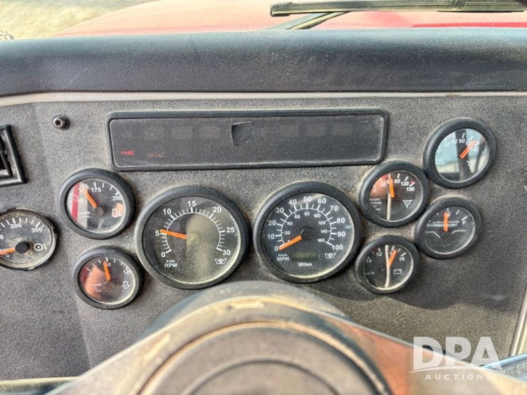 2017-western-star-w4700sb-day-cab-truck-(gp11329,-unit-82)-image-96