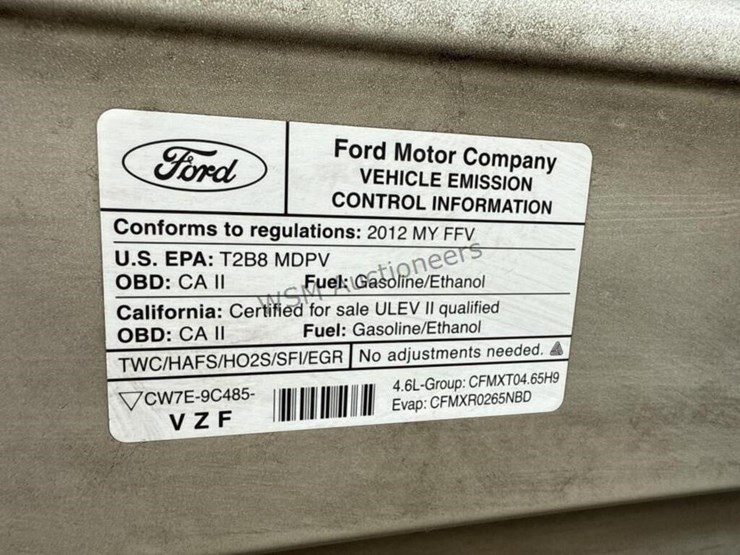 2012-ford-cargo-image-12