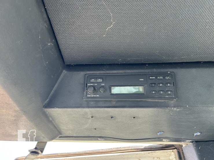 j-i-case-1070-image-33