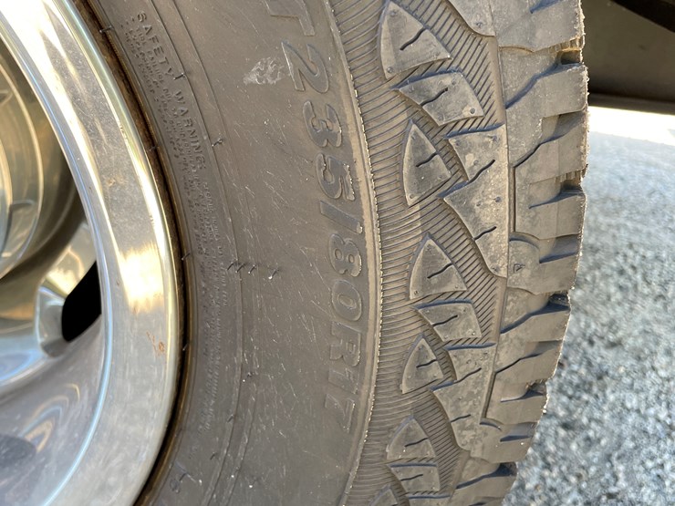 2018-dodge-ram-3500-image-30