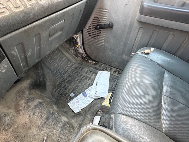 2011-ford-f250-image-42