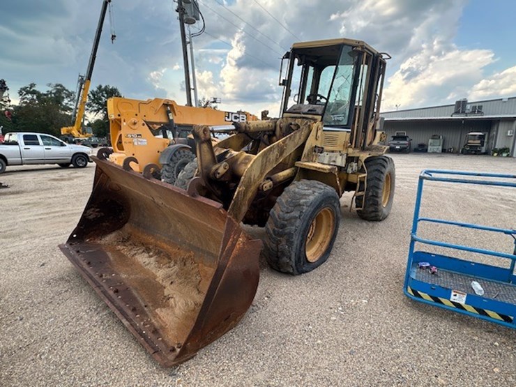 caterpillar-918f-image-1