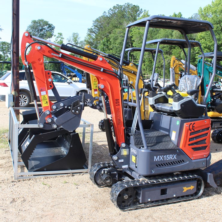#21002 • 2025 AGT MX15RX