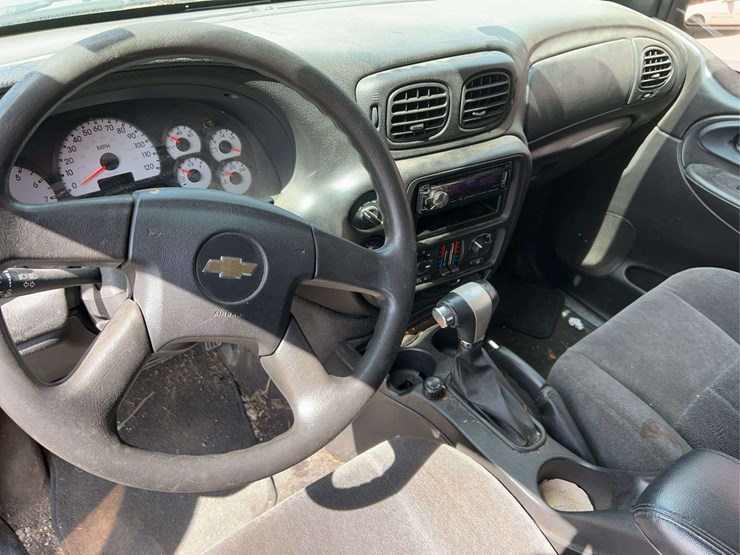 2005-chevrolet-trailblazer-image-10