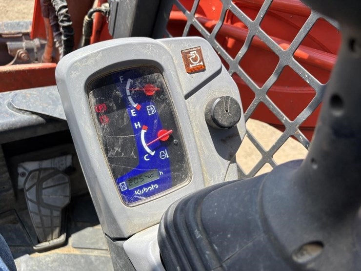 2019-kubota-svl75-2-image-27