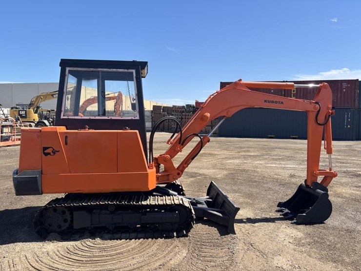 kubota-kh030-image-7