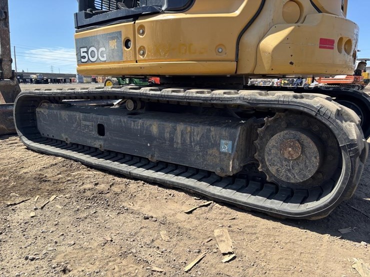 2016-deere-50g-image-23