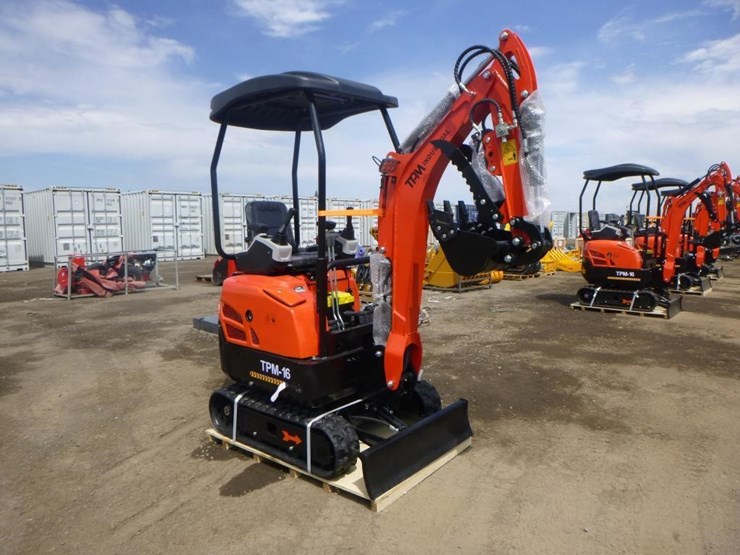 2025-tpm-16-hydraulic-excavator-image-2