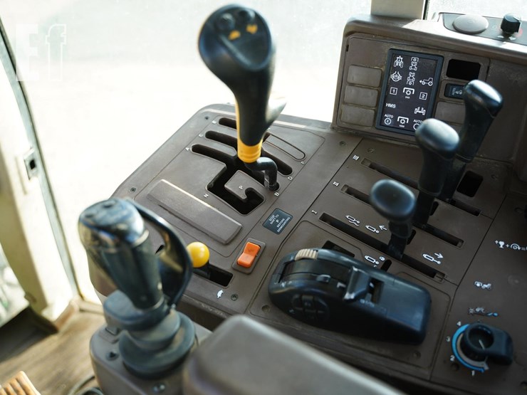 2002-john-deere-7420-image-39