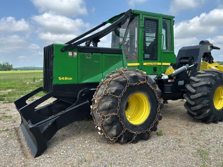 #411-•-2004-john-deere-548glll-skidder-image-1