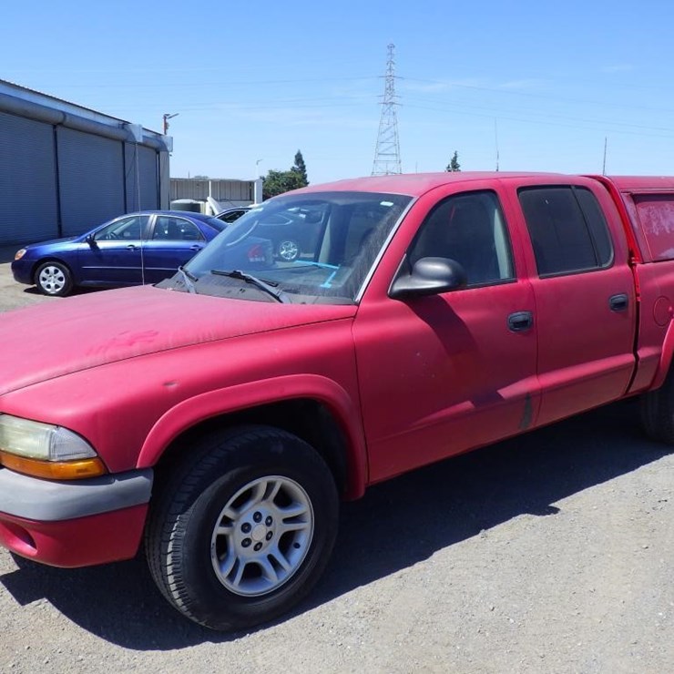 2004 DODGE DAKOTA