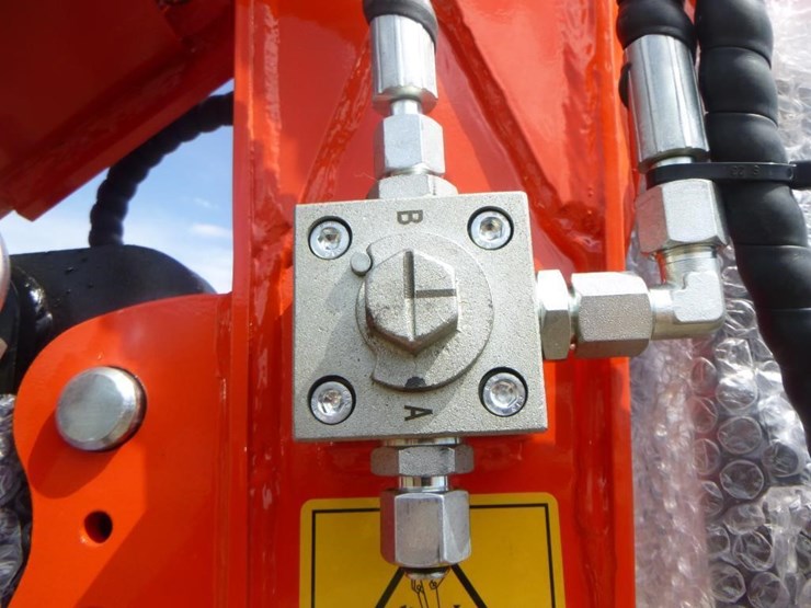 2025-tpm-16-hydraulic-excavator-image-11