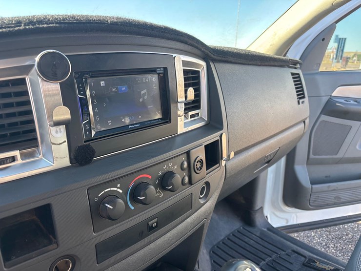 2009-dodge-ram-4500-image-30