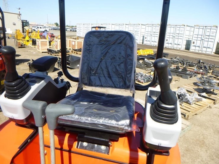 2025-tpm-16-hydraulic-excavator-image-19