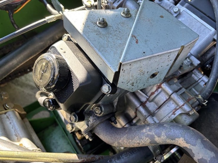 john-deere-gator-image-23