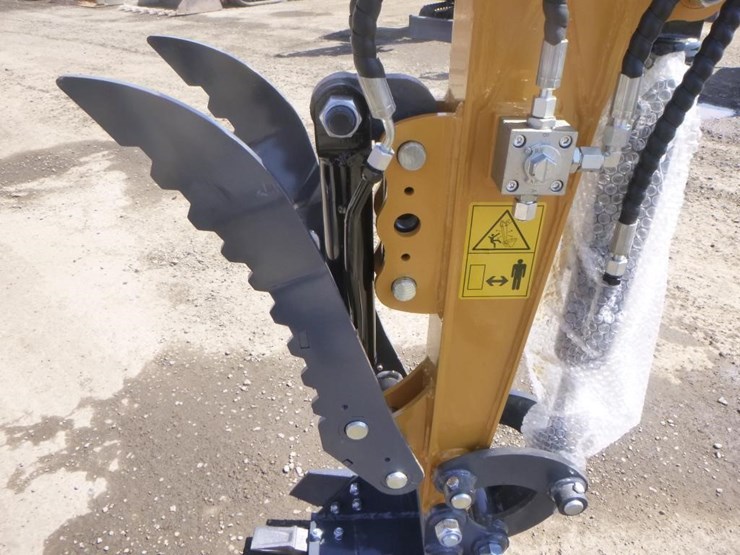 2025-sdlanch-sdle20-hydraulic-excavator-image-12