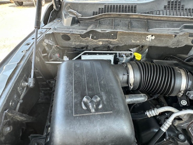 2011-dodge-ram-1500-image-56