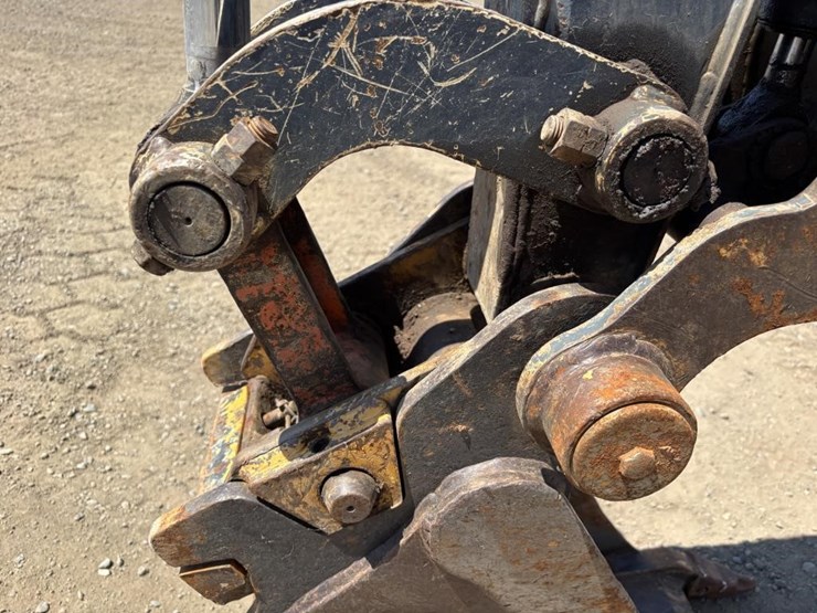 deere-35d-image-15