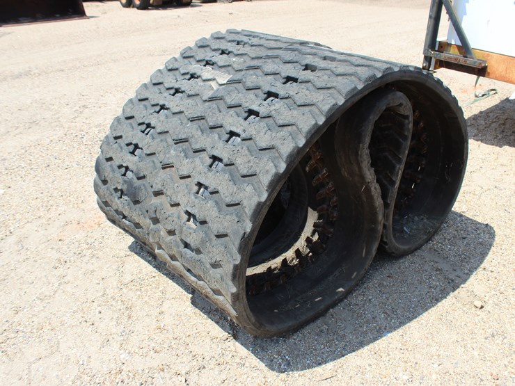 #3503-•-set-of-450-x-55-x-80-tracks,-fits-450-bobcat-image-2