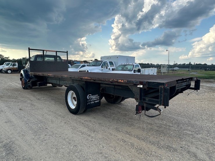 2000-ford-f650-image-4