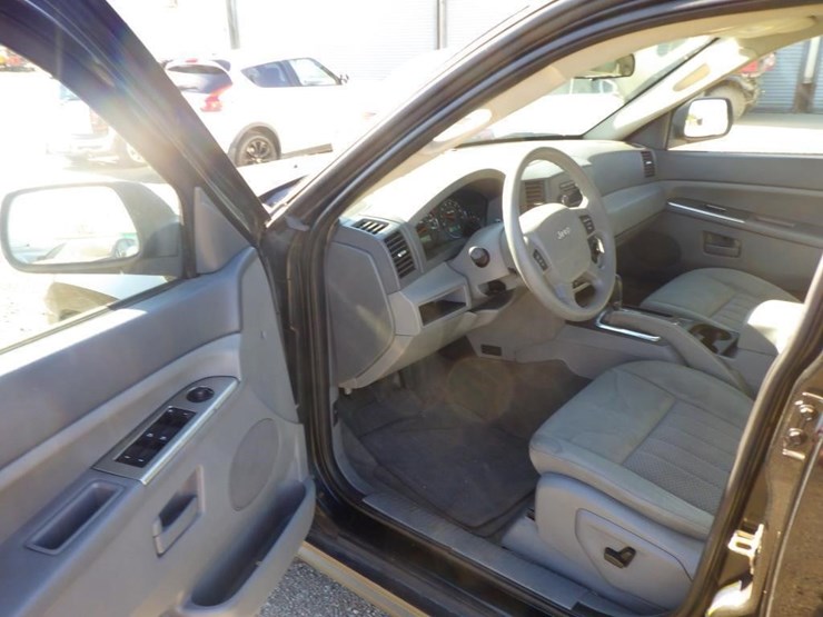 2006-jeep-grand-cherokee-image-5
