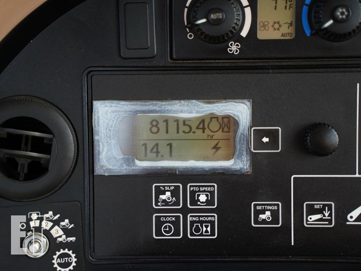 2009-john-deere-8330-image-40
