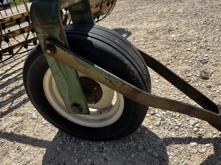 john-deere-670-image-14