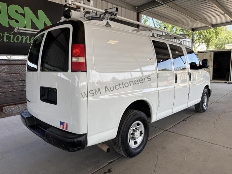 2014-chevrolet-express-2500-image-7