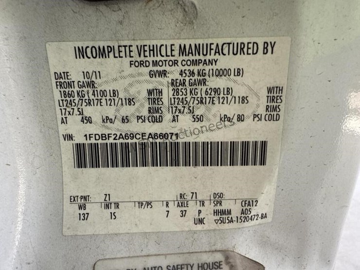 2012-ford-f250-image-16