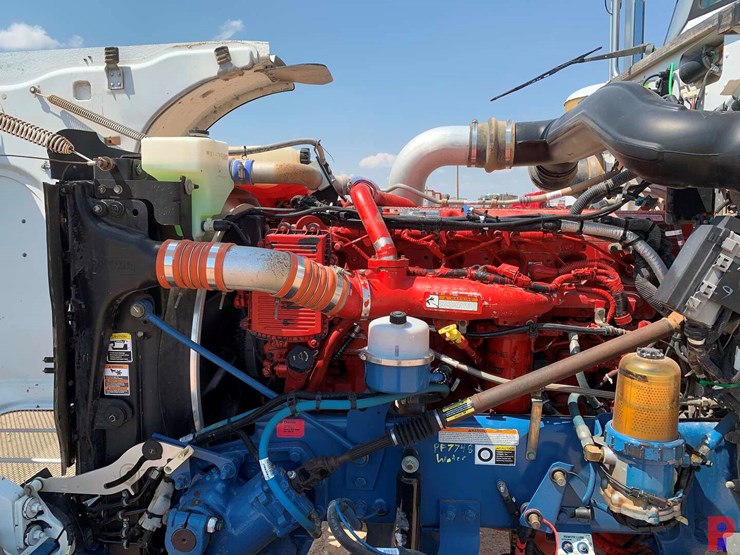 2013-peterbilt-367-image-6