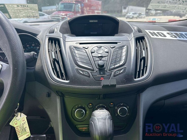 2015-ford-escape-image-16