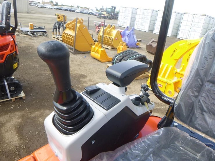 2025-tpm-16-hydraulic-excavator-image-20