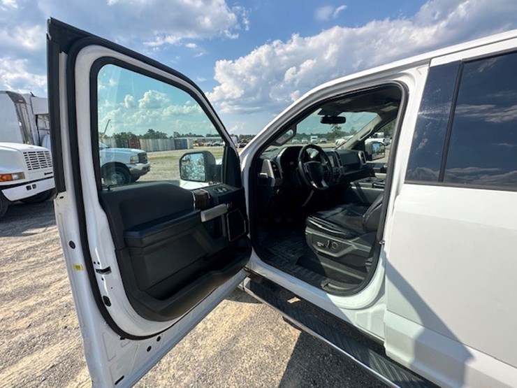 2017-ford-f150-lariat-image-36