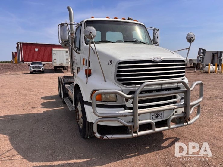2006-sterling-day-cab-truck-(gp11332,-unit-18)-image-4