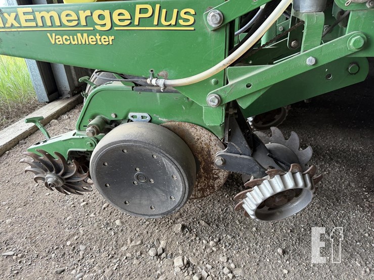 1997-john-deere-1770-image-26