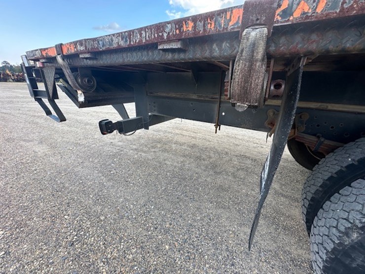 2000-ford-f650-image-30