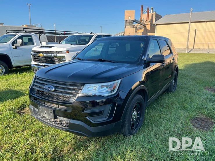 2018-ford-explorer-image-1