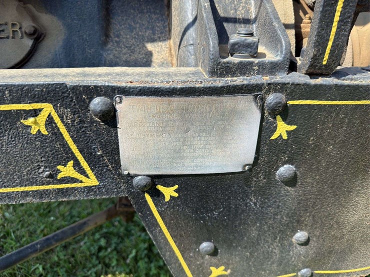 baker-22-40-tractor-image-13