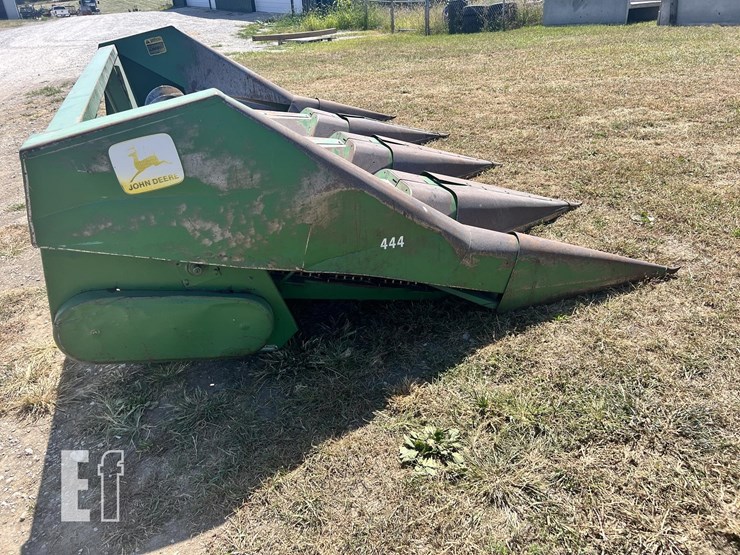 john-deere-444-image-7