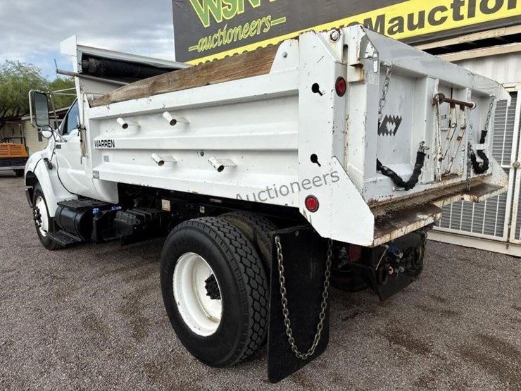 2012-ford-f750-image-7