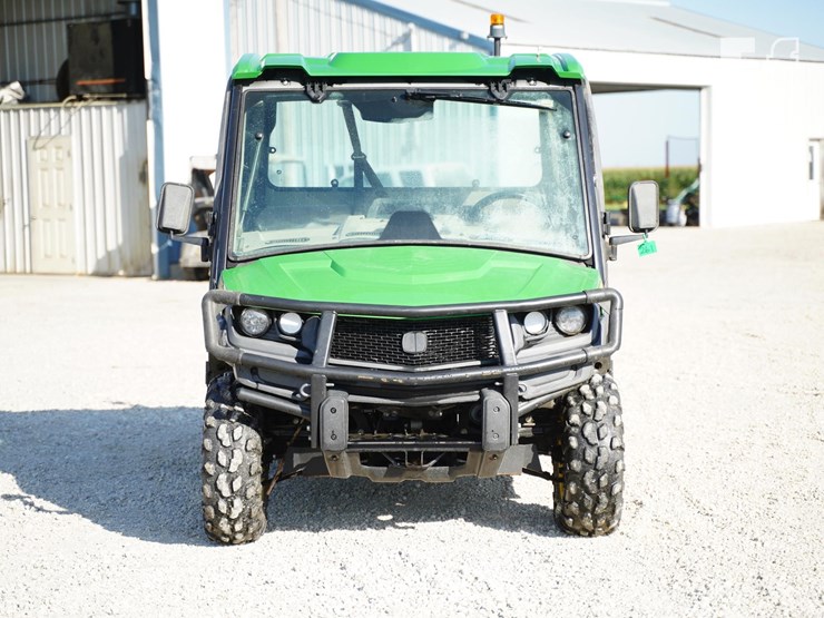 2018-john-deere-gator-xuv-835r-image-2