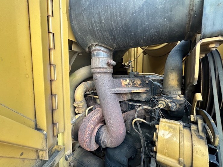 caterpillar-918f-image-40