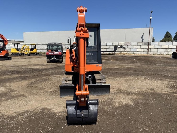 kubota-kh030-image-6