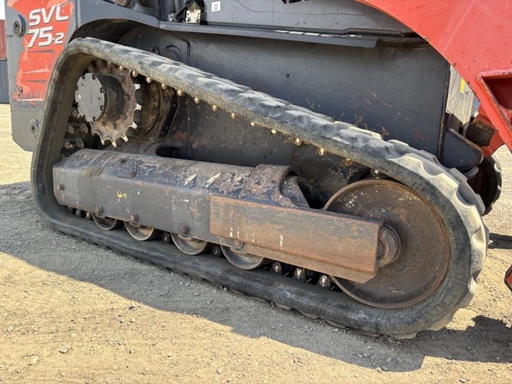 2019-kubota-svl75-2-image-18