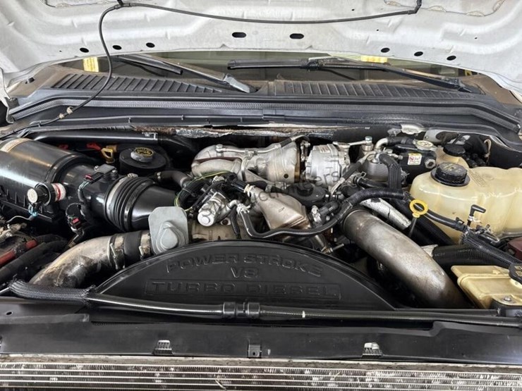 2008-ford-f550-image-12