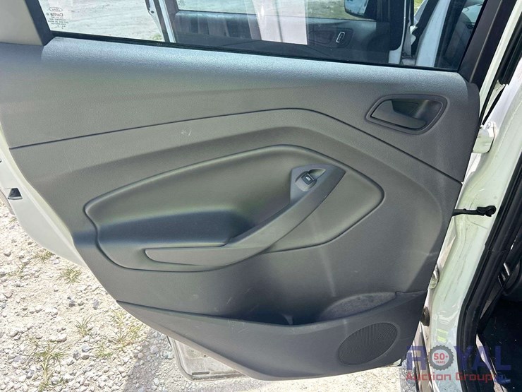 2015-ford-escape-image-18