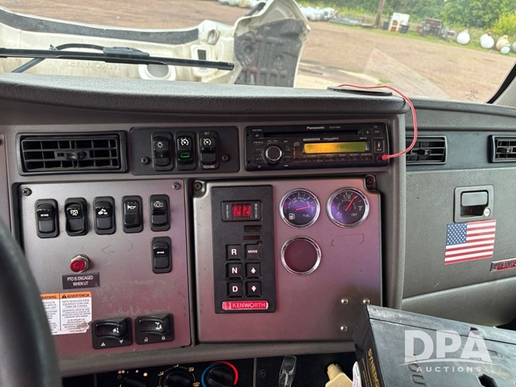 2012-kenworth-bottle-truck-(dr12101-unit-250)-image-67